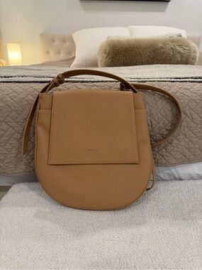 Matt n Nat Minimalist Tan Vegan Leather Saddle Bag